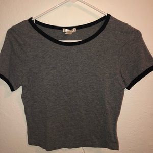 Short sleeve tee 🦋